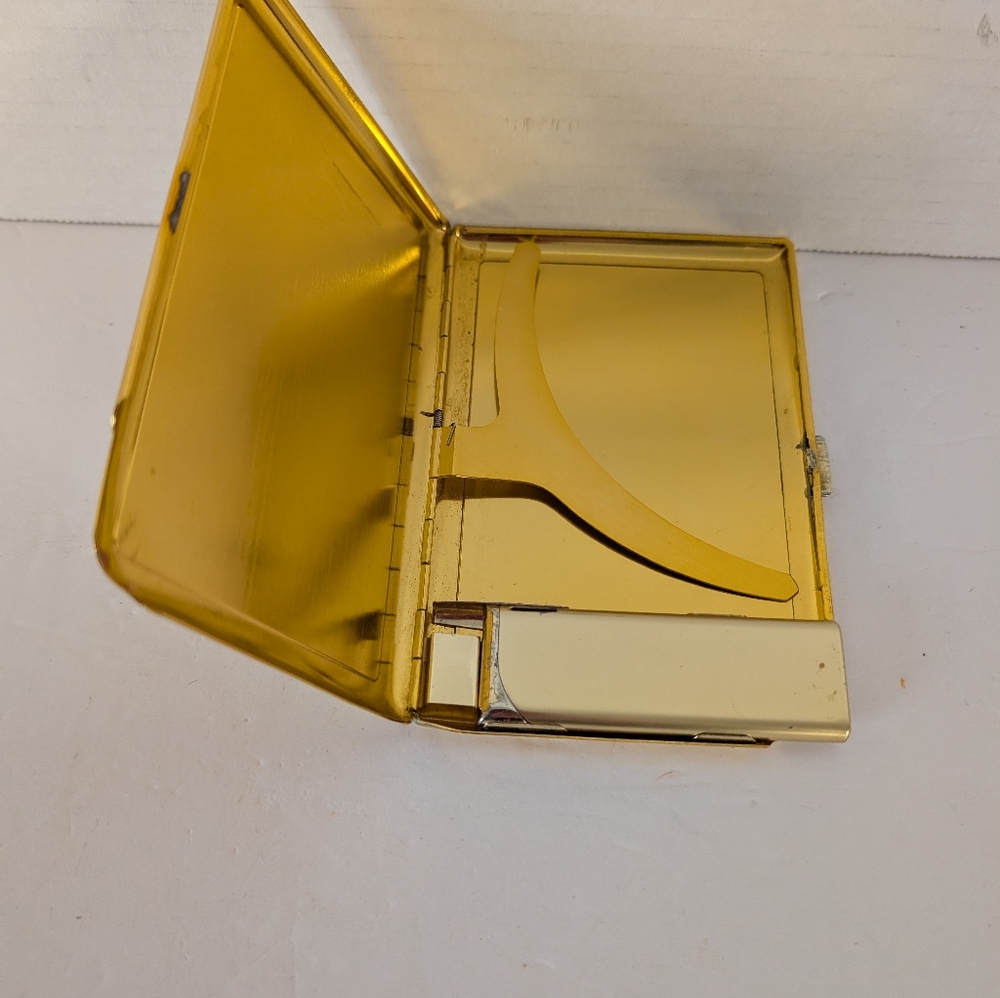 Vintage Cigarette Case Butterfly Design With Working Lighter Inside 1950s - Picture 5 of 7